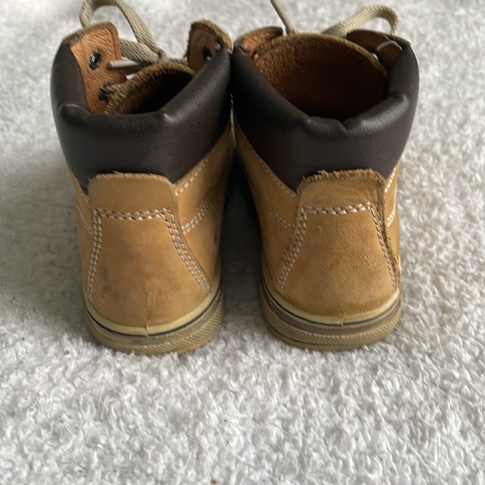 Boys Spring/Fall boots - Picture 3 of 5